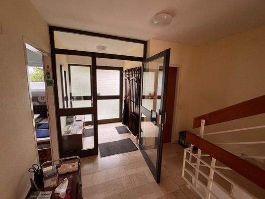 Eingang mit Windfang