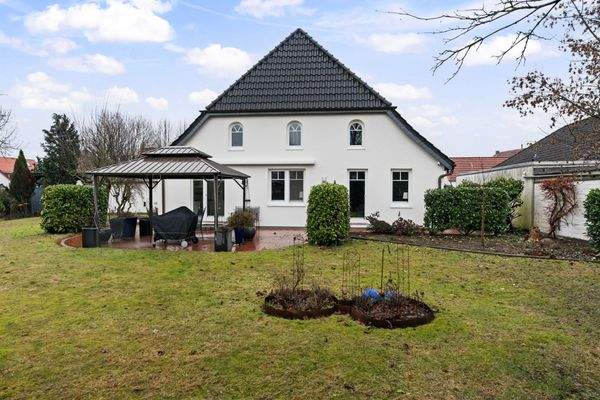  ... und perfekter Süd- und Westausrichtung mit fast ganztägiger "Sonnengarantie".