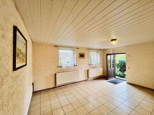 ausgebautes Zimmer 1 (UG)