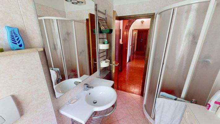 Wohnung in Gries zu verkaufen_122 m² Wohnung kaufen  Eigentumswohnung mit Garage  Wohnung mit Aufzug  großzügige Wohnung  Wohnung für Familien  3-Zimmer-Wohnung mit Balkon  Wohnung mit 3 Schlafzimmern  Wohnung mit 2 Badezimmern  zentrale Lage  helle Wohnu