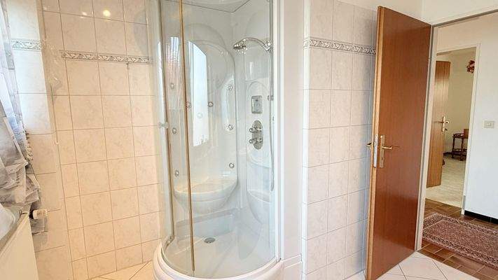 Erdgeschoss Badezimmer