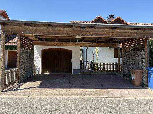 Carport/Garage