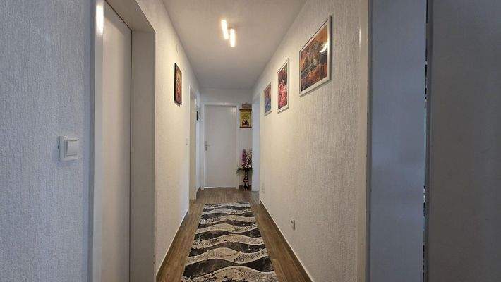 Einladender Flur 1. OG