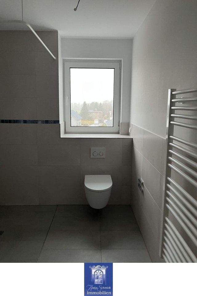 Willkommen im modernen Erstbezug! Perfekter Zuschnitt, EBK, schöner Balkon und Lift! - Foto 4