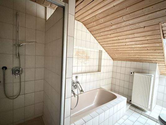 Bad Einliegerwohnung