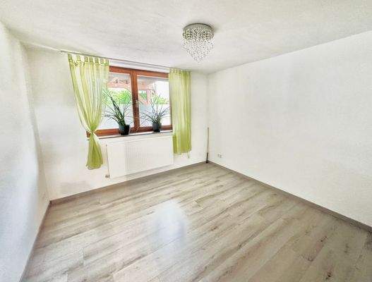 Schlafzimmer 3 Einliegerwohnung 2