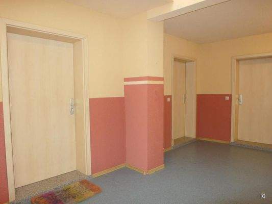 Treppenhaus, Wohnungseingang