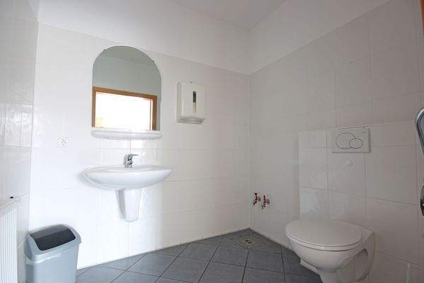 Gäste-WC 2