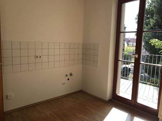 Küchenbeispiel mit Balkonzugang