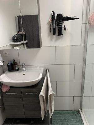 klein aber fein, Badezimmer mit bodentiefer Dusche