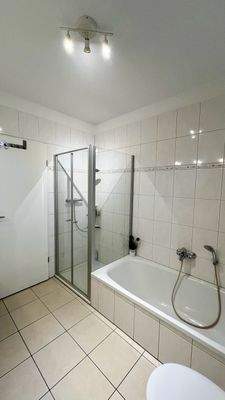Badezimmer EG