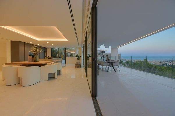 Indoor-& Outdoor-Bereich 