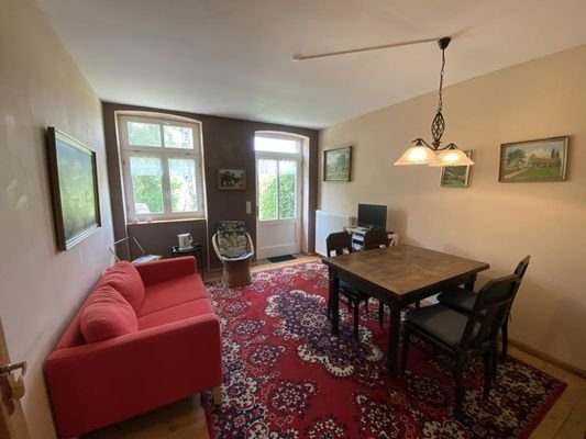 Beispiel Wohnzimmer Erdgeschosswohnung mit Terrassenzugang