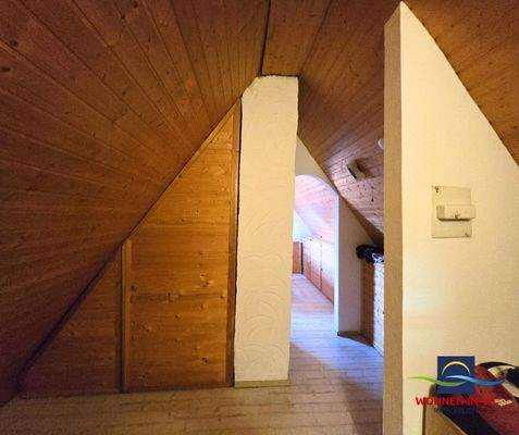 Zugang zum Schlafzimmer im DG