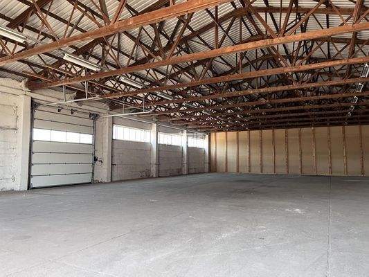 Innenansicht mit Sektionaltor