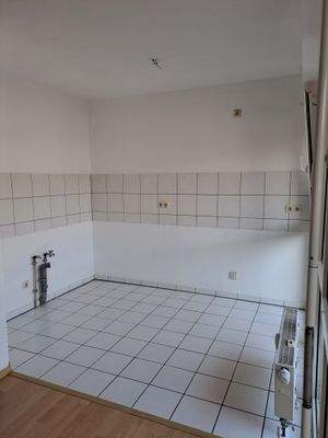 Küche_Ansicht 1.jpg