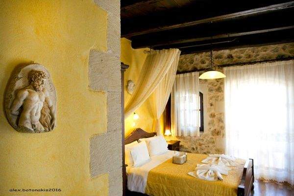 Villa For Sale in Samonas village 5.jpg