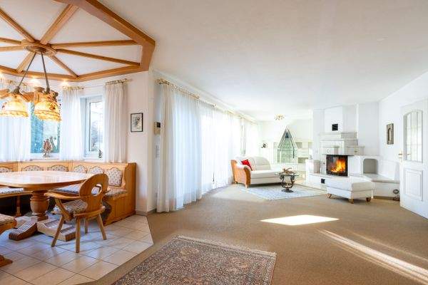 Esszimmer u. Wohnzimmer