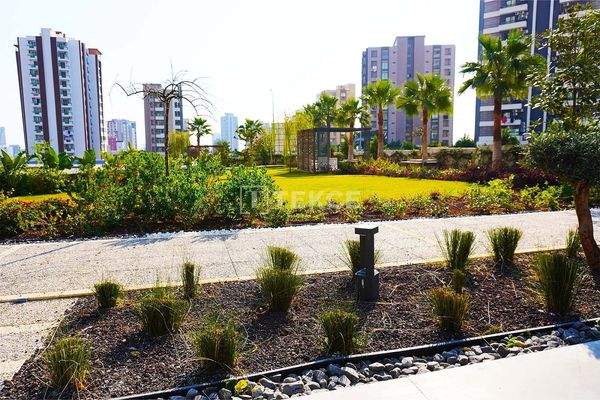 Elegant Apartments Near the Sea in Mersin Yenişehir