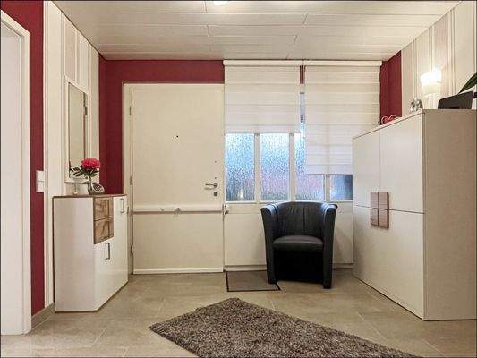 Großzügiges Entreé