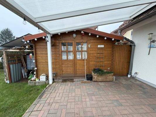 Überdachte Terrasse