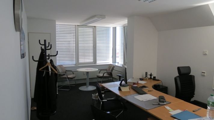 Büro2_repräsentative_Bürofläche_Wiesbaden.JPG