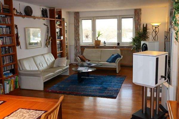 Wohnzimmer Blickrichtung Balkon