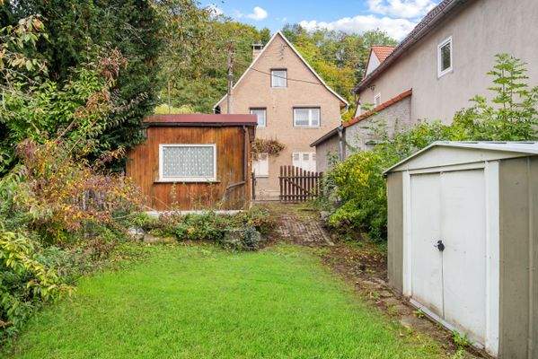 Gartengrundstück mit Blick Haus