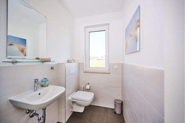 Separates Gäste-WC im Erdgeschoss