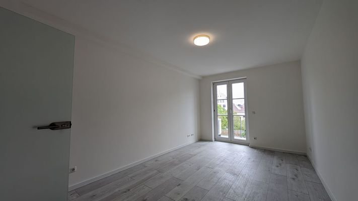 Beispielfoto bereits renovierter Wohnung im Haus