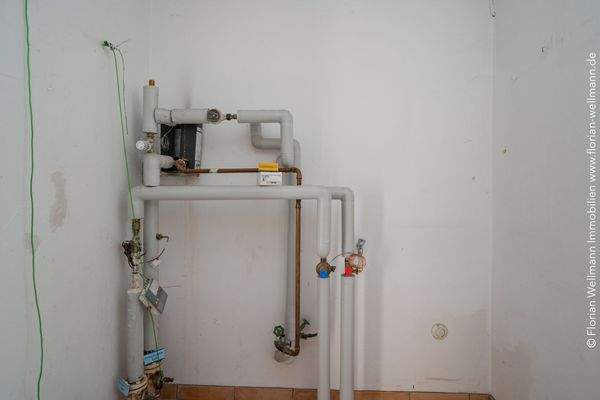 ... Heizungsraum im Erdgeschoss