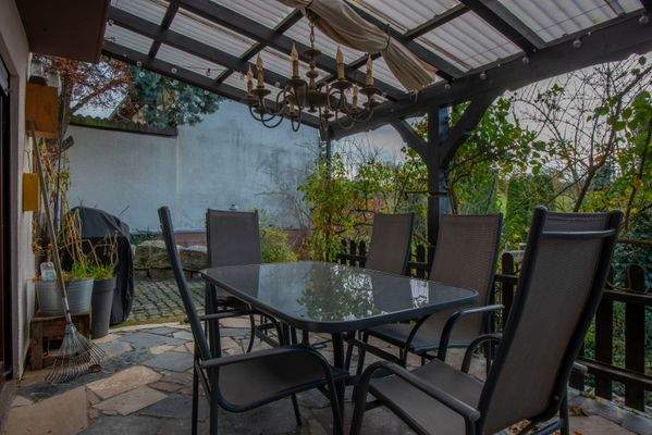 Überdachte Terrasse