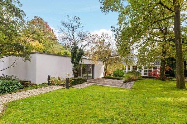 Poolhaus Rückansicht