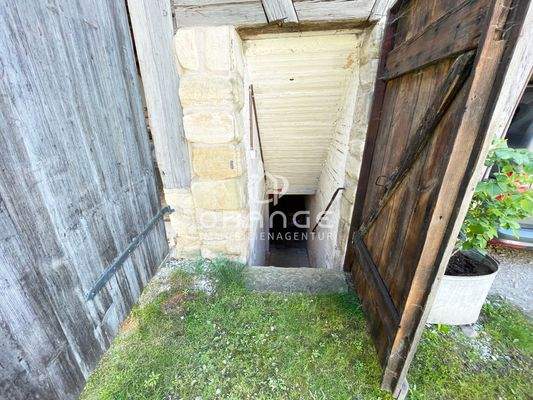 Unter der Scheune liegt der Keller