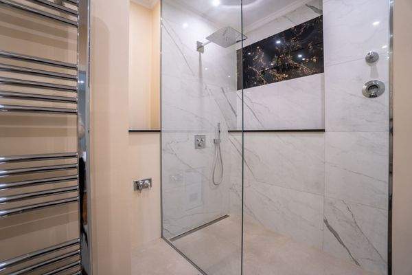 Innenliegendes Duschbadezimmer