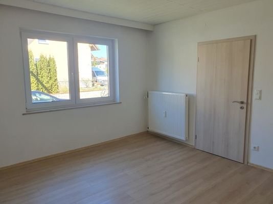 daneben: Schlafzimmer