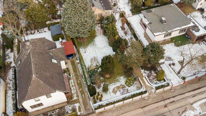 Straßenseitiger Teil