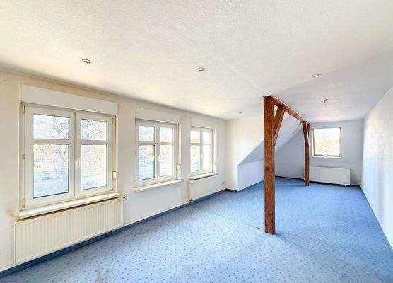 ...hell und komfortabel auch im Dachgeschoss