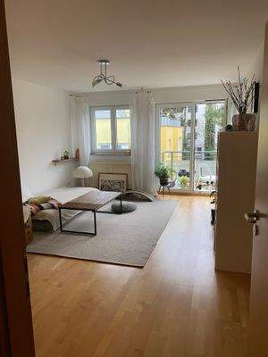 Blick ins Wohnzimmer