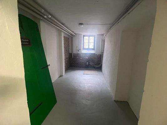 Kellerzugang Bild 1