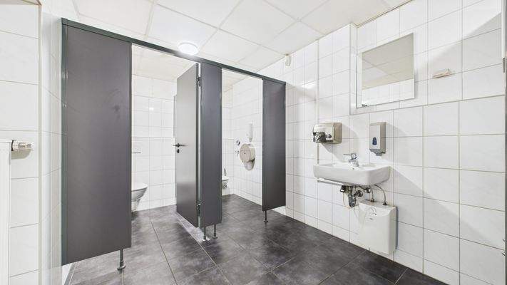 Toiletten Einheit Erdgeschoss.jpg