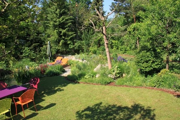 V005-2025_Gartenidylle_4