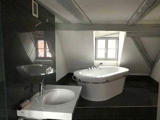 Bad mit freistehender Badewanne 