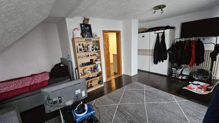 DG Zimmer Obergeschoss 01.jpg