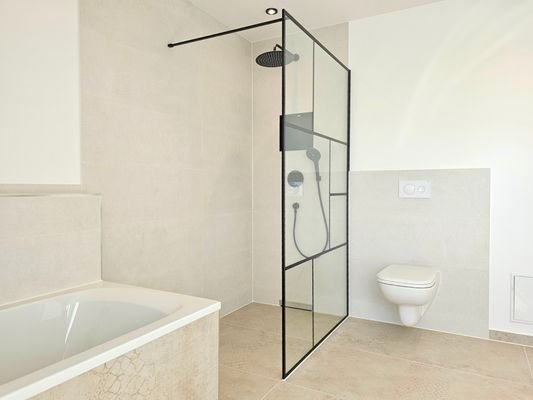 Badezimmer DG