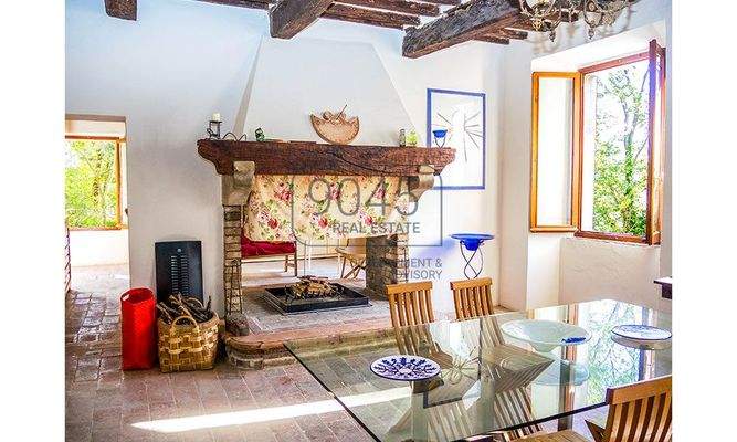 Charmantes Anwesen mit Panoramablick in den Marken