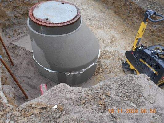 Fertiger Kontrollschacht für Schmutzwasserkanal