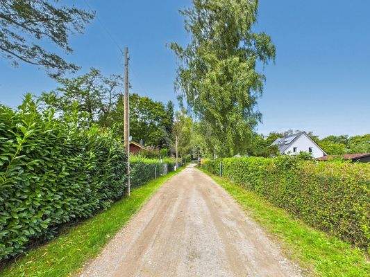 Straße zum Grundstück