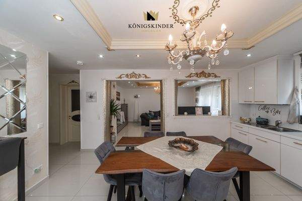 1. OG Sicht Wohn- & Essbereich