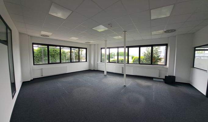Büro1 innen.jpg